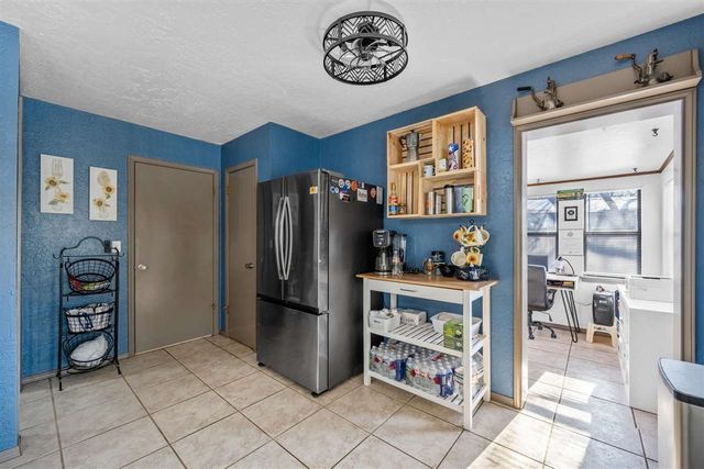 406 Shady Lane, Cache, OK 73527