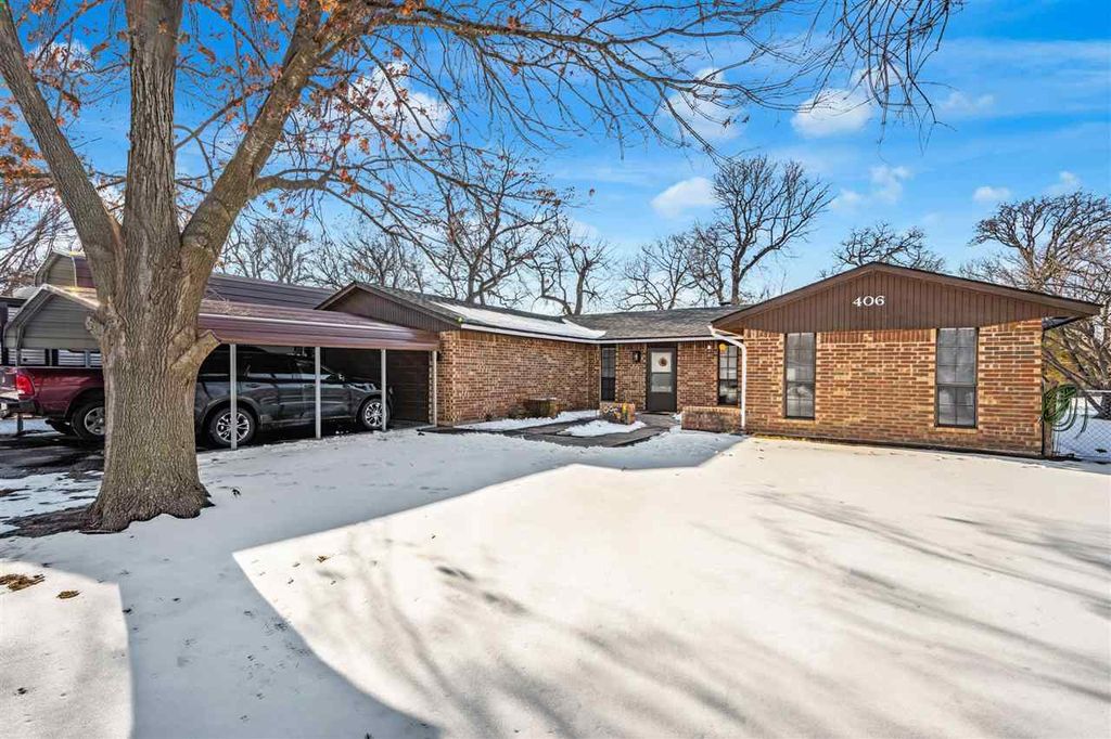 406 Shady Lane, Cache, OK 73527