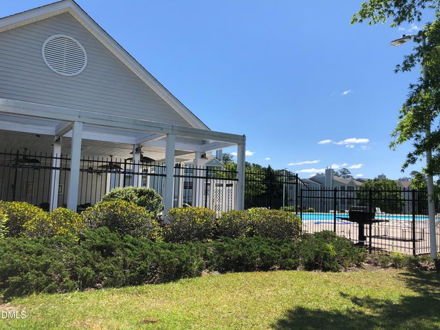 275 Waterdown Drive 7, Fayetteville, NC 28314