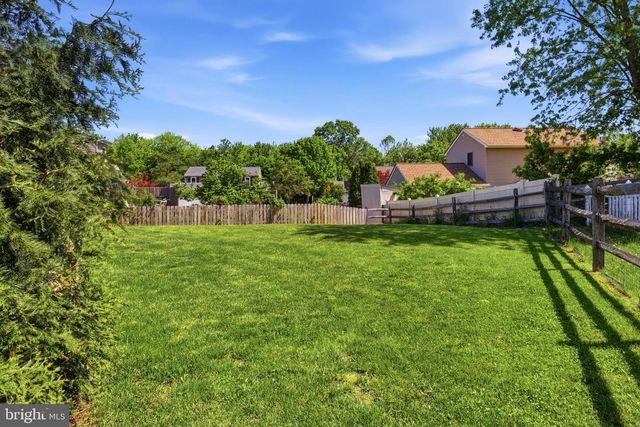 425 SAWYER DR, Harleysville, PA 19438