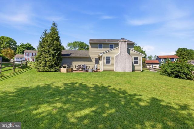 425 SAWYER DR, Harleysville, PA 19438