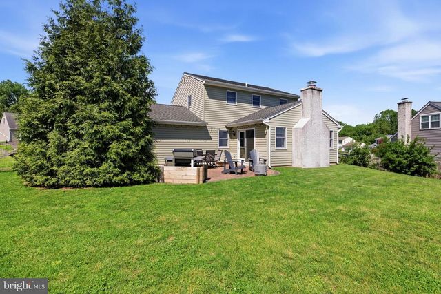 425 SAWYER DR, Harleysville, PA 19438