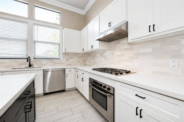 3014 S Rice Avenue, Houston, TX 77056