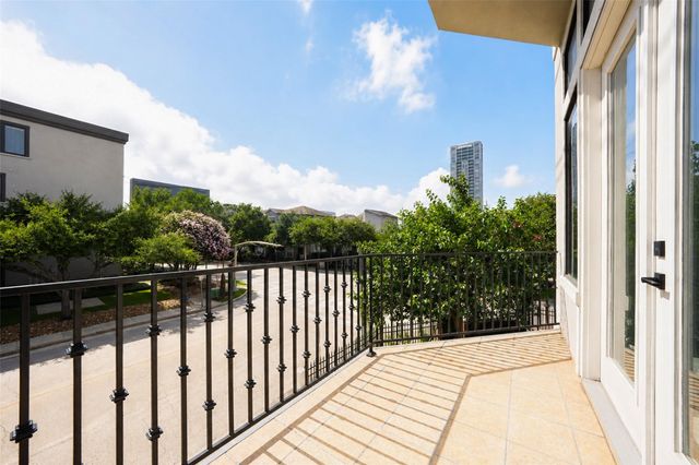 3014 S Rice Avenue, Houston, TX 77056