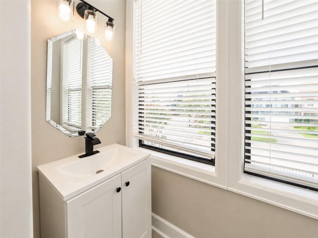 3014 S Rice Avenue, Houston, TX 77056