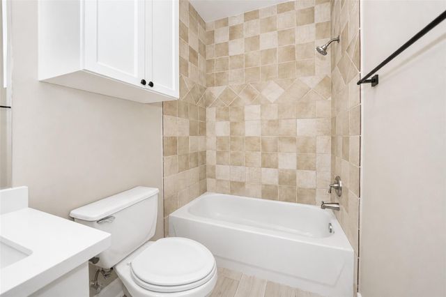 3014 S Rice Avenue, Houston, TX 77056