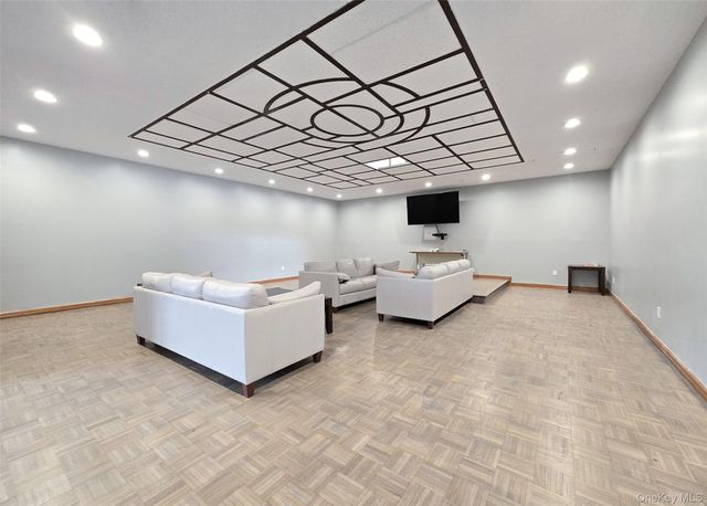 11 Navajo Court 11, Coram, NY 11727