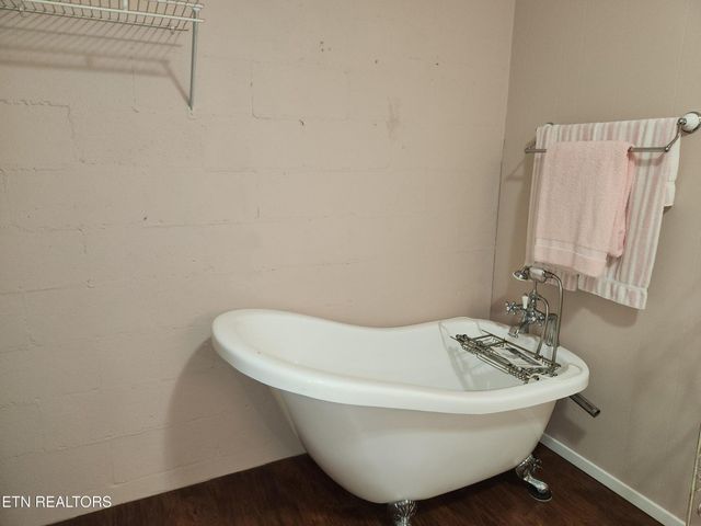 224 County Road 146, Riceville, TN 37370