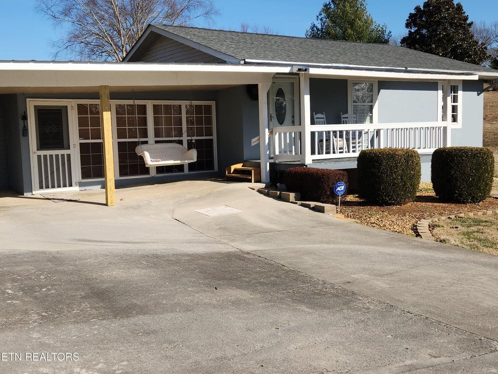 224 County Road 146, Riceville, TN 37370