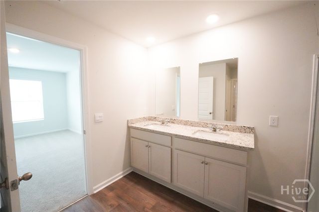 457 Coconut Drive, Bloomingdale, GA 31302