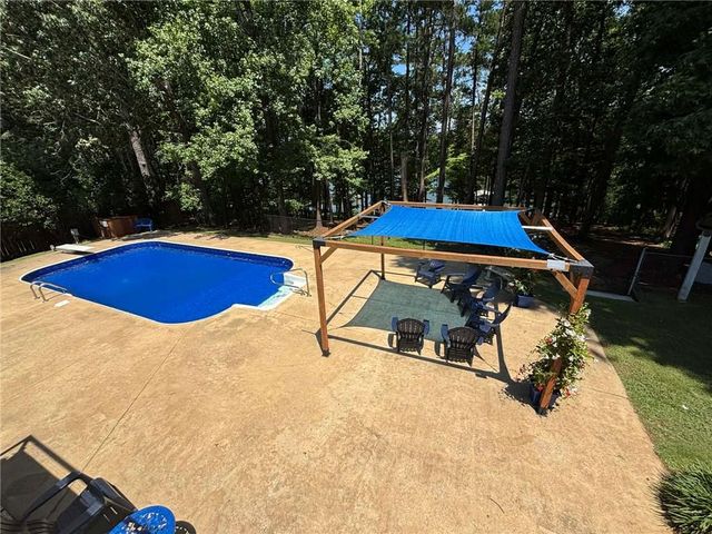 110 Thomas Drive, Lagrange, GA 30240