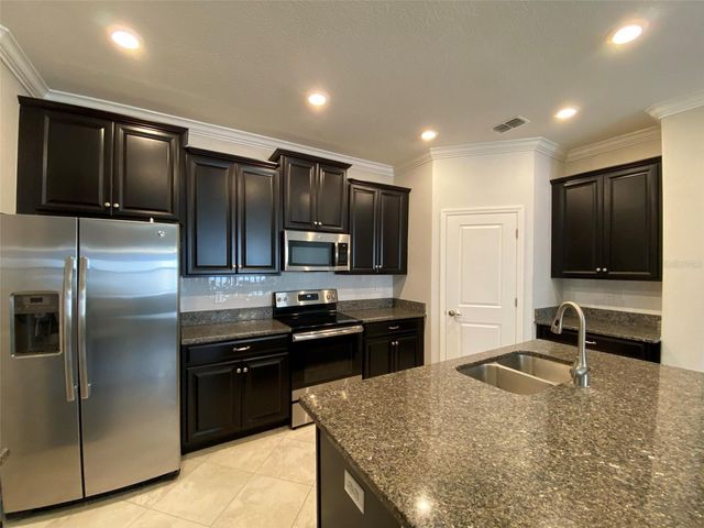 10049 VICTORY GALLOP LOOP, Ruskin, FL 33573