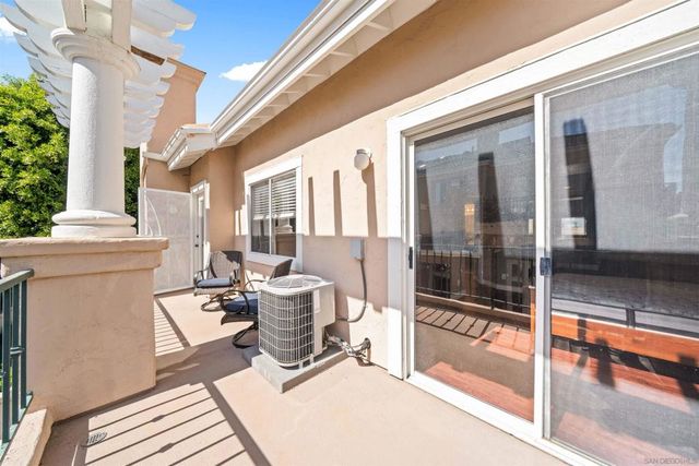 7274 Shoreline 114, San Diego, CA 92122