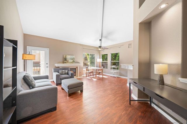 7274 Shoreline 114, San Diego, CA 92122