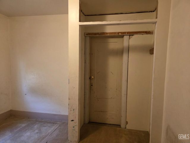 2225 O Street, Bakersfield, CA 93301