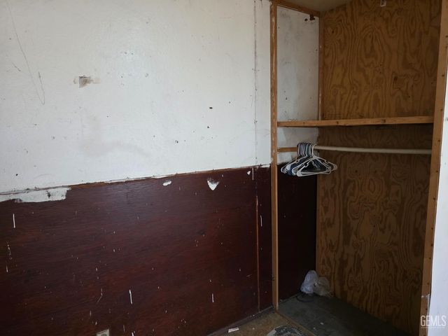 2225 O Street, Bakersfield, CA 93301