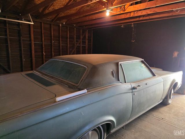 2225 O Street, Bakersfield, CA 93301