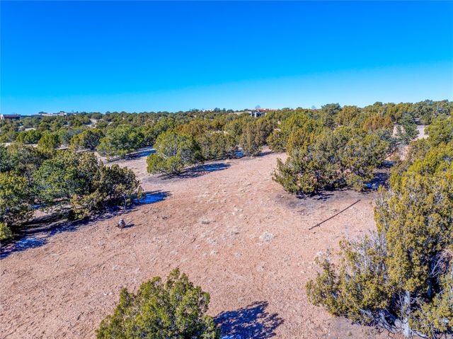 133 Sunflower Drive, Santa Fe, NM 87506