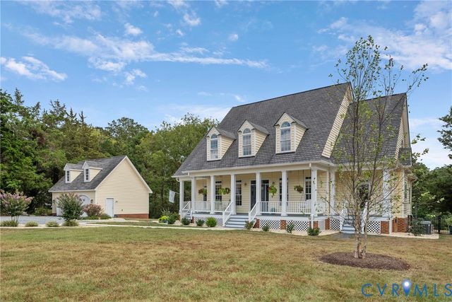 935 Ring Farm Road, White Stone, VA 22578