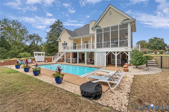 935 Ring Farm Road, White Stone, VA 22578