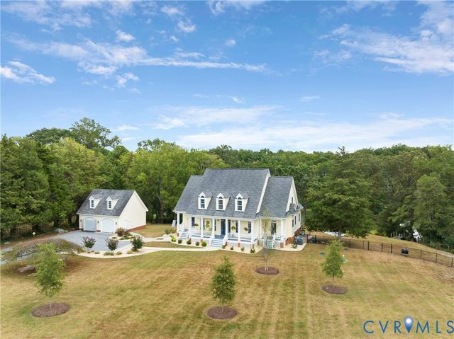 935 Ring Farm Road, White Stone, VA 22578