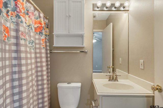 467 Redbud Circle, Whitehouse, TX 75791