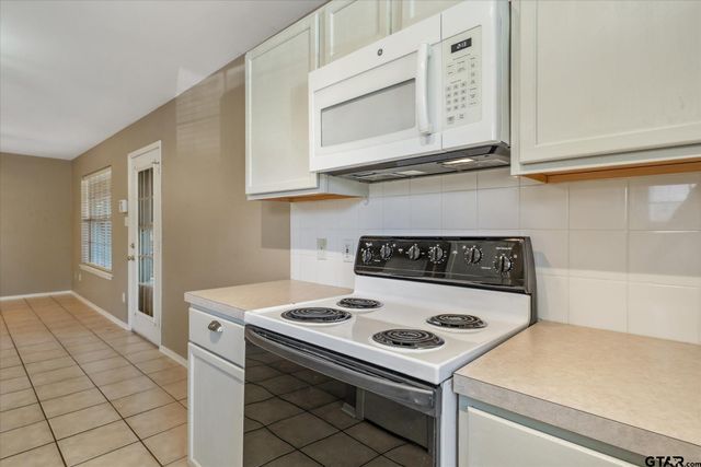 467 Redbud Circle, Whitehouse, TX 75791
