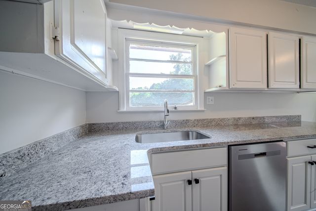 960 Lake Rushin Drive, Columbus, GA 31907