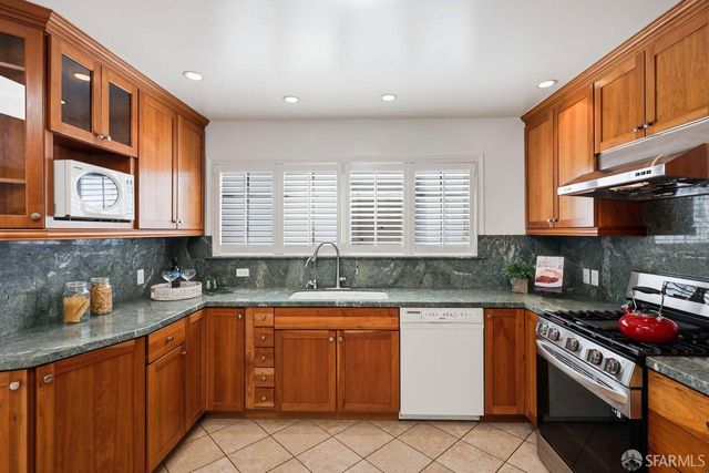 178 Country Club Drive, San Francisco, CA 94132