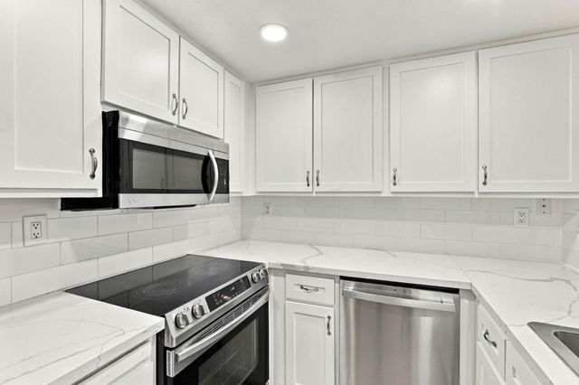 5280 Borneo Circle, San Jose, CA 95123