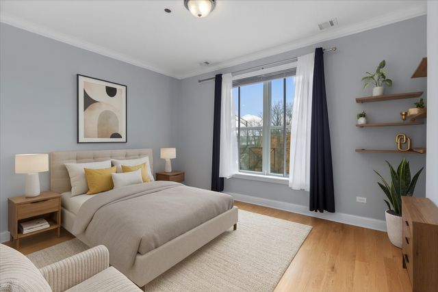 2811 N Bell Avenue 202, Chicago, IL 60618