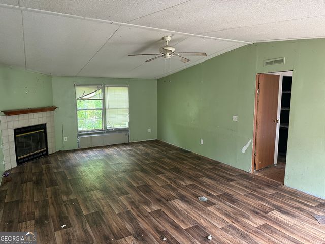 2050 Buckhorn, Clarkesville, GA 30523