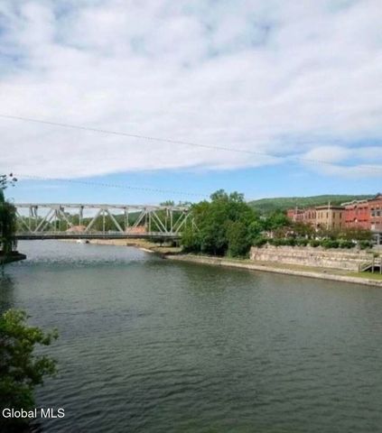 15 William Street, Whitehall, NY 12887