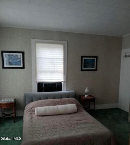 15 William Street, Whitehall, NY 12887