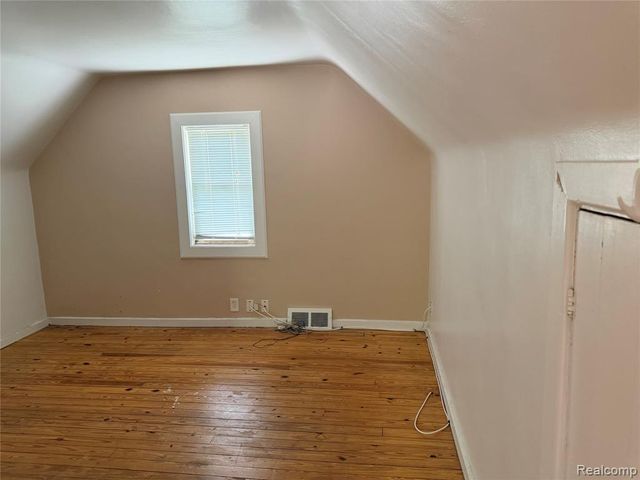 3992 Dallas Avenue, Warren, MI 48091