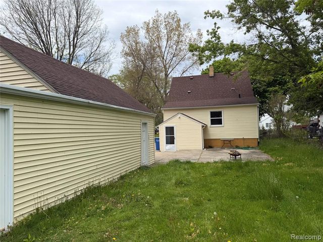 3992 Dallas Avenue, Warren, MI 48091