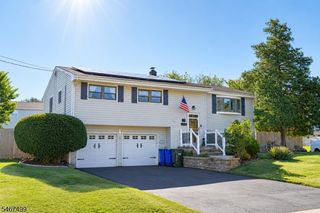 15 Foxwood Dr, Franklin Twp., NJ 08873