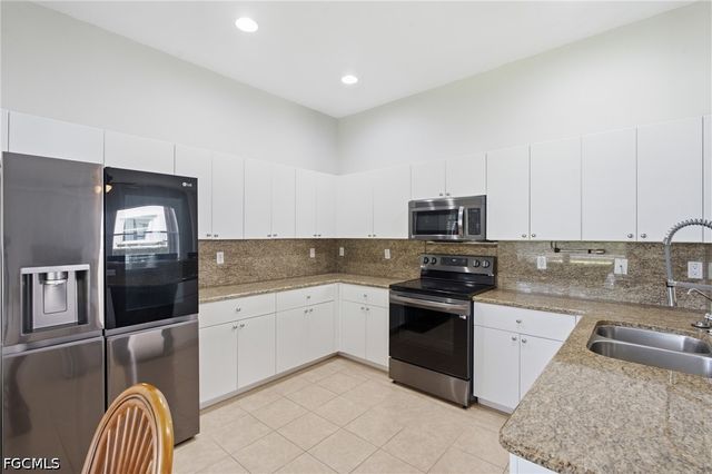 2513 Keystone Lake DR, Cape Coral, FL 33909