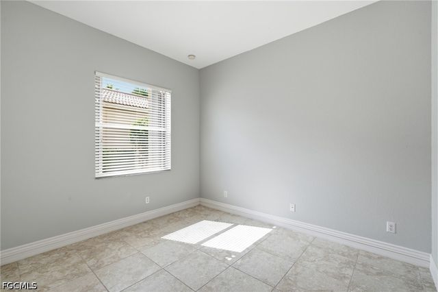 2513 Keystone Lake DR, Cape Coral, FL 33909