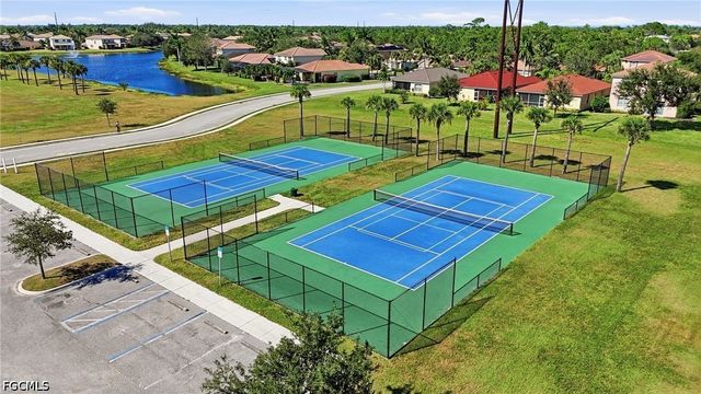 2513 Keystone Lake DR, Cape Coral, FL 33909