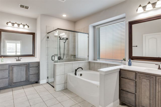 1029 Kingston Drive, Godley, TX 76044