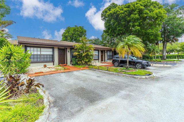2330 Plum Court, Pembroke Pines, FL 33026