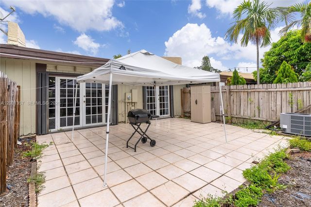 2330 Plum Court, Pembroke Pines, FL 33026