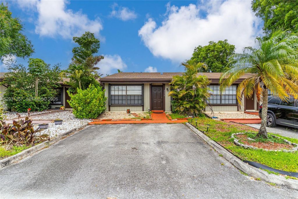 2330 Plum Court, Pembroke Pines, FL 33026