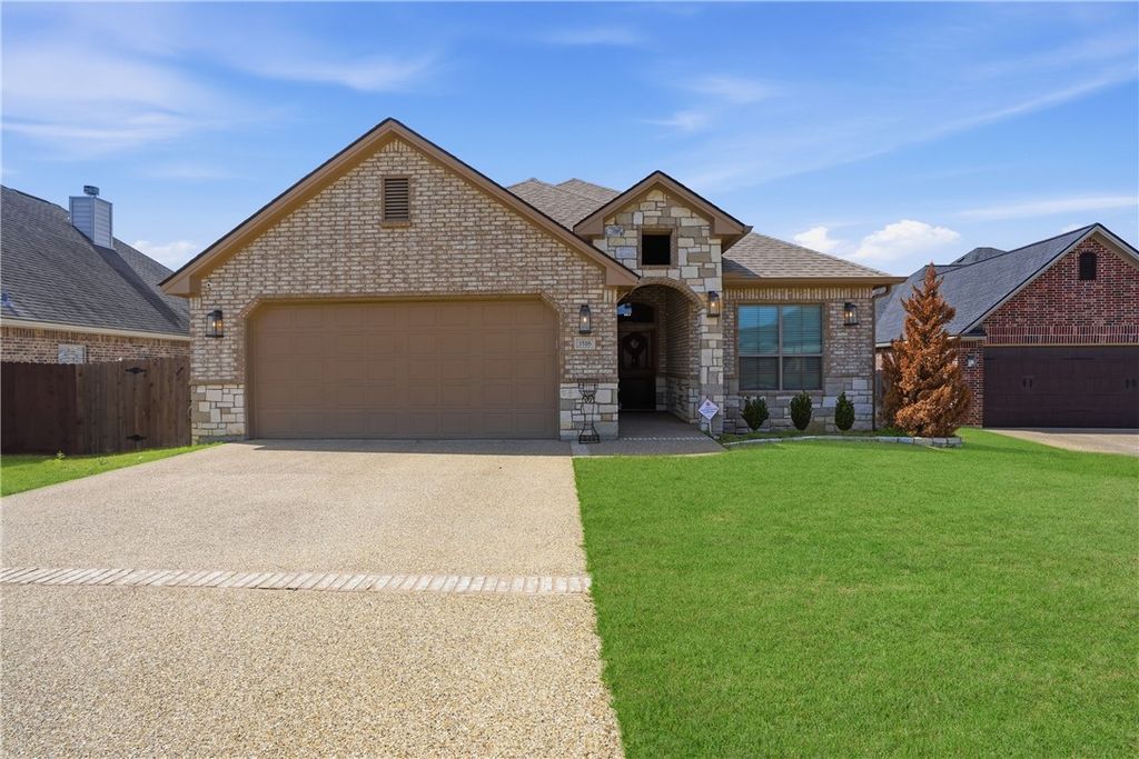 3516 Foxcroft Path, Bryan, TX 77808 — exterior