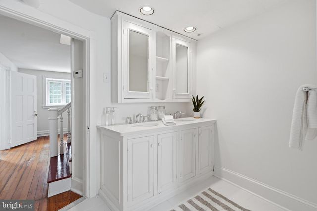 709 MOORE AVE, Bryn Mawr, PA 19010