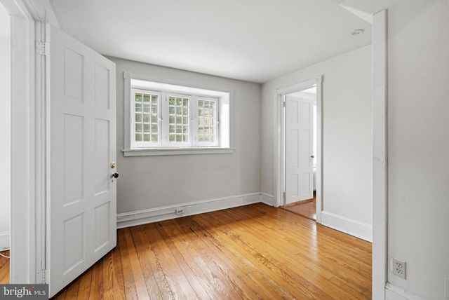 709 MOORE AVE, Bryn Mawr, PA 19010