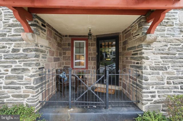 709 MOORE AVE, Bryn Mawr, PA 19010