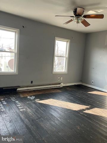 2409 W 2ND ST, Wilmington, DE 19805