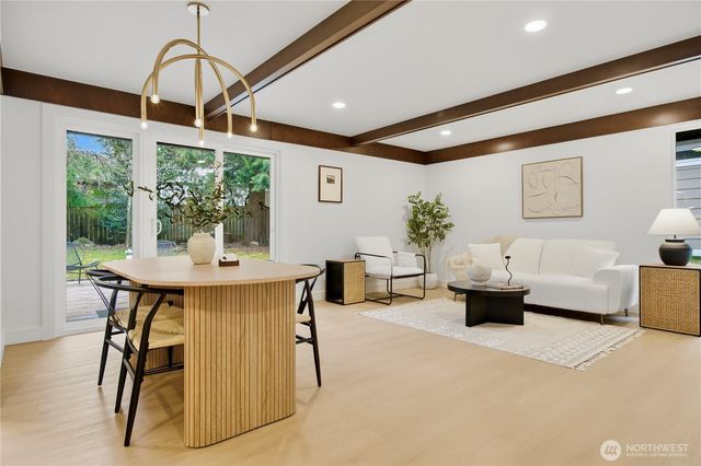 14318 117th Place NE, Kirkland, WA 98034